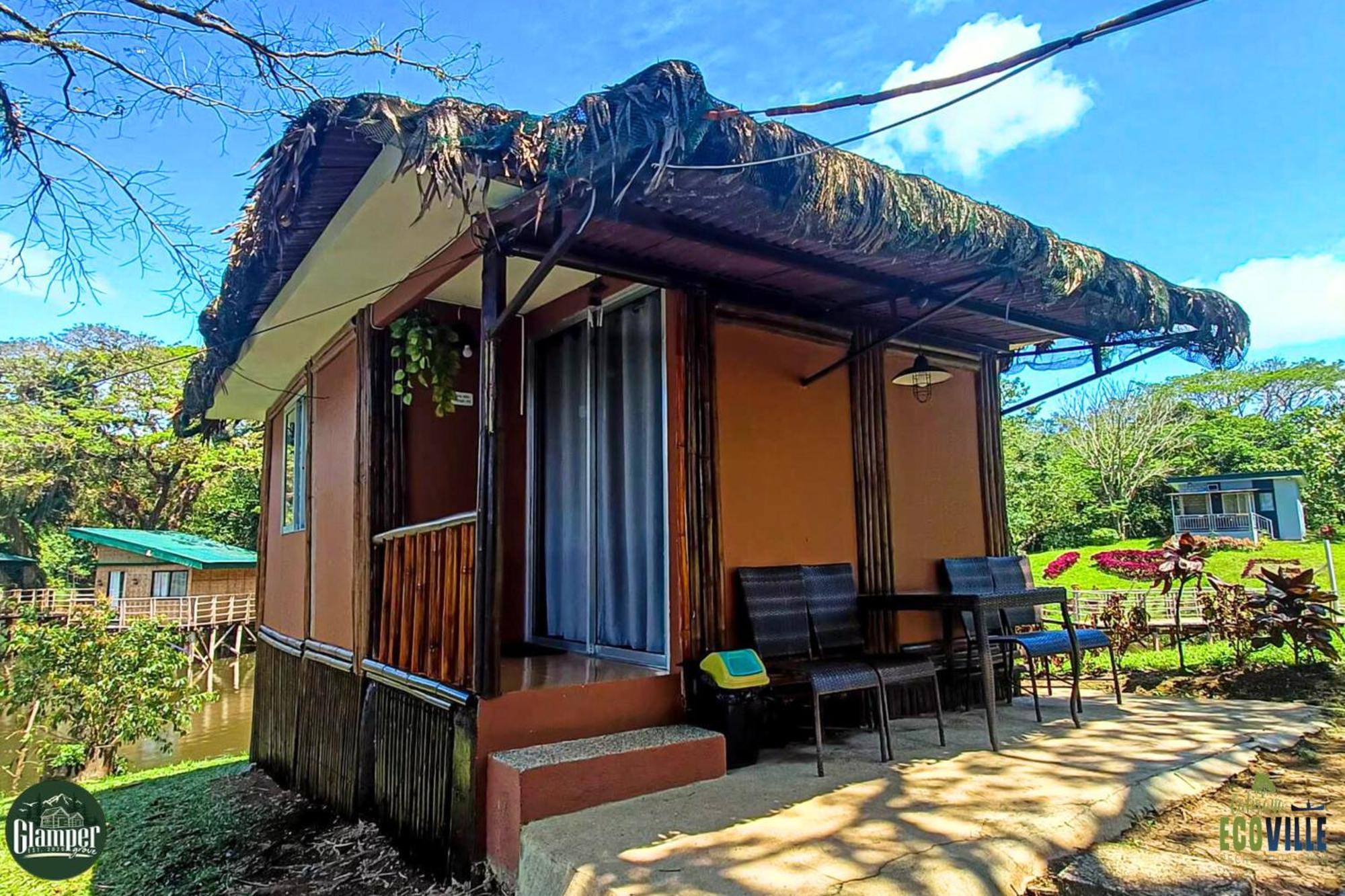 Caliraya Ecoville Recreation And Farm Resort Cavinti Exterior photo